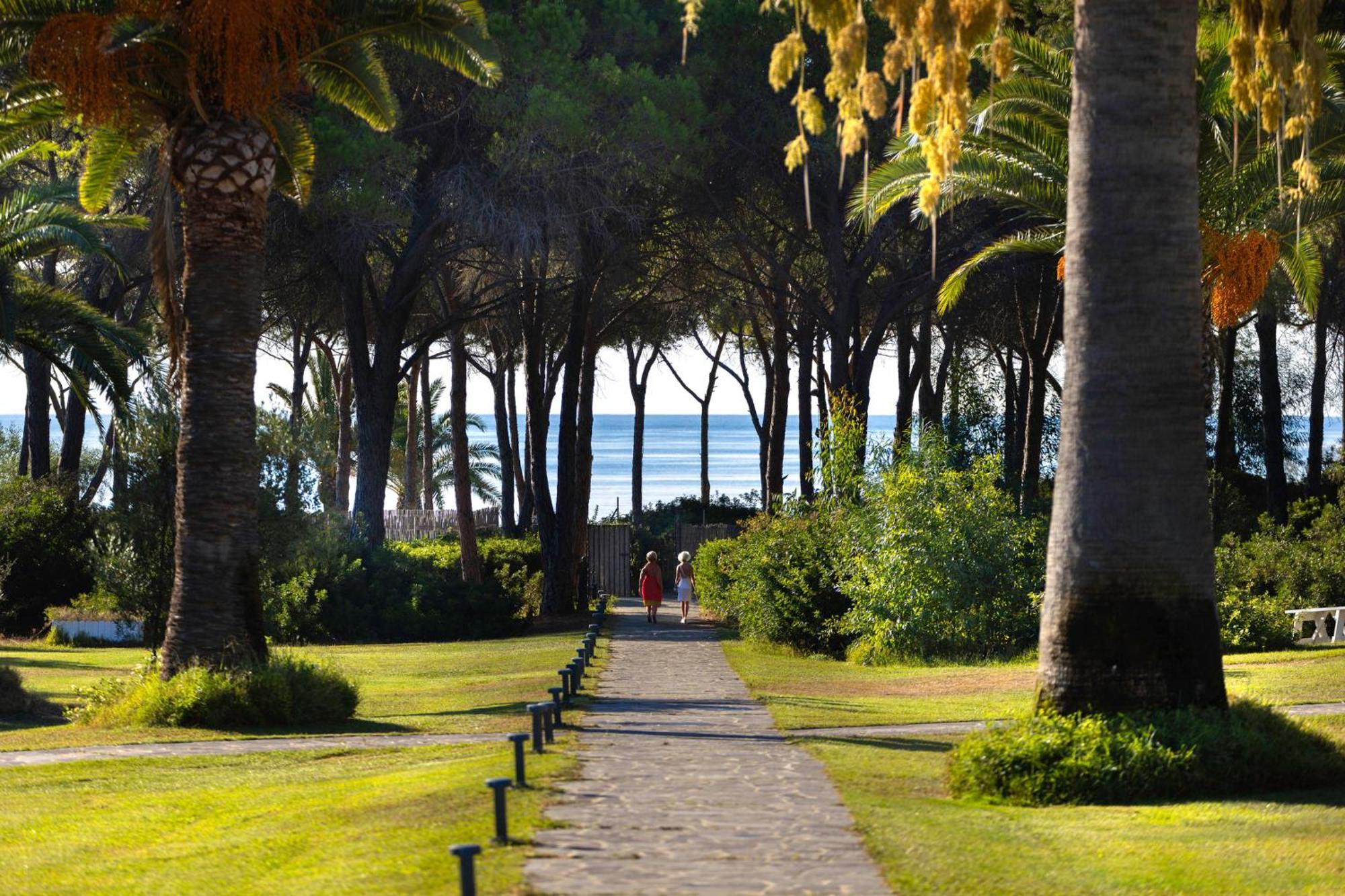 Hotel Costa Dei Fiori Santa Margherita di Pula Kültér fotó